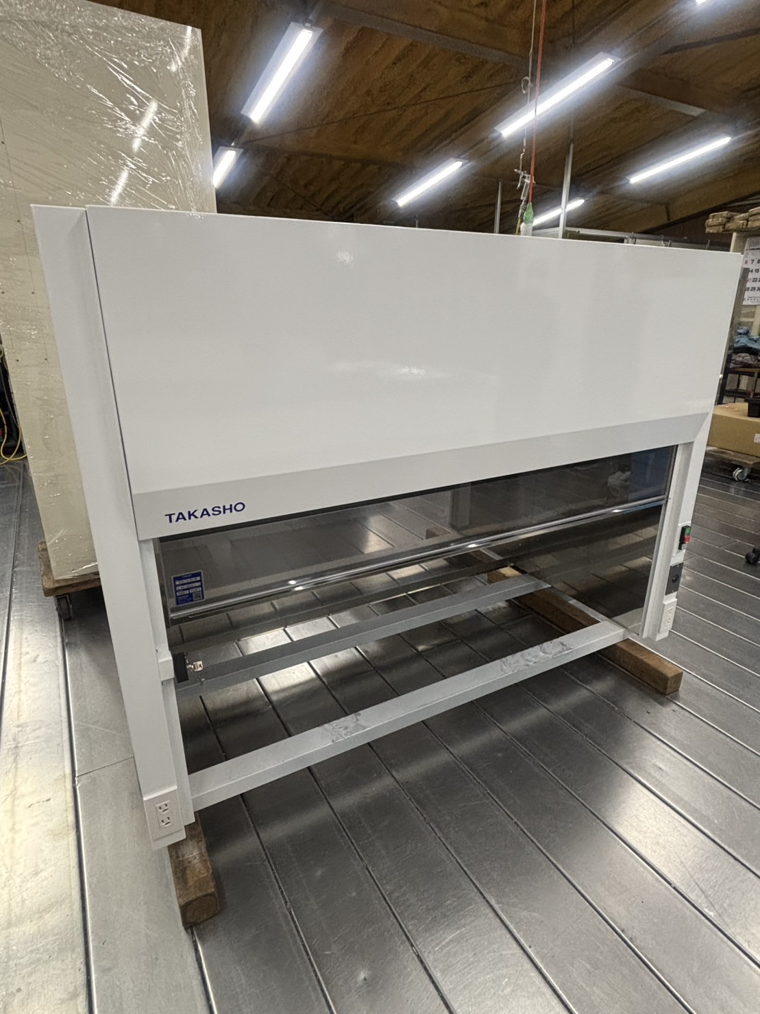 プルプシー×thha_ ザー　コレクション株 バリ島で出会った、クールなアートの数々。この地はビーチやリゾート